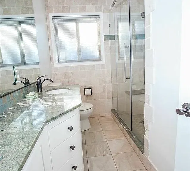 2449 Casa Way — Photo 12
