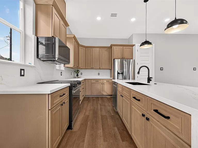 703 Carol Lynn Dr #B — Photo 10