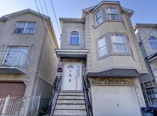 186 12th Ave, Newark, NJ 07107