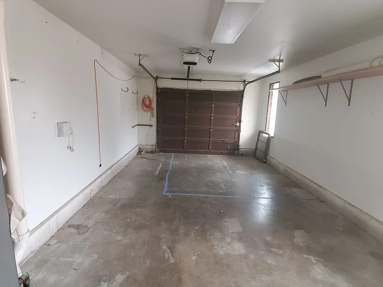 10112 SW Crystal St — Photo 3