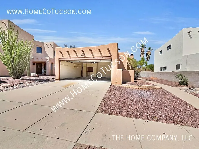11854 N Desert Slopes Way — Photo 2