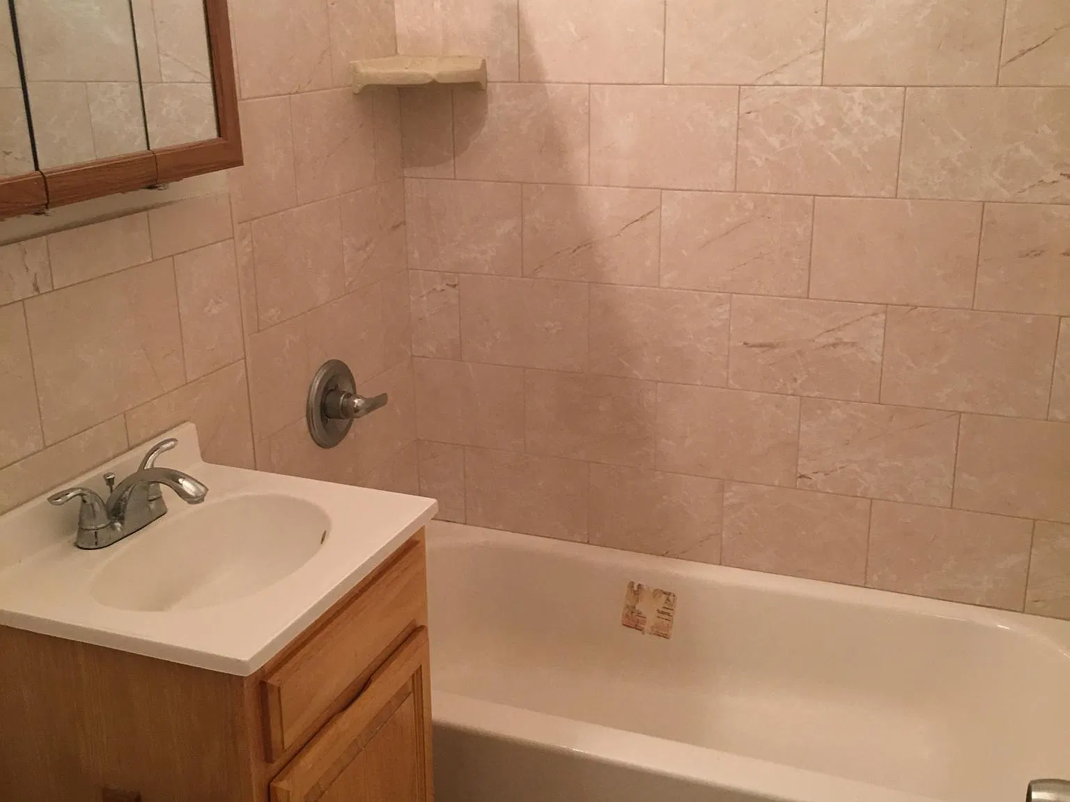 2 bed, 1200 sqft, $1,850 — Photo 3