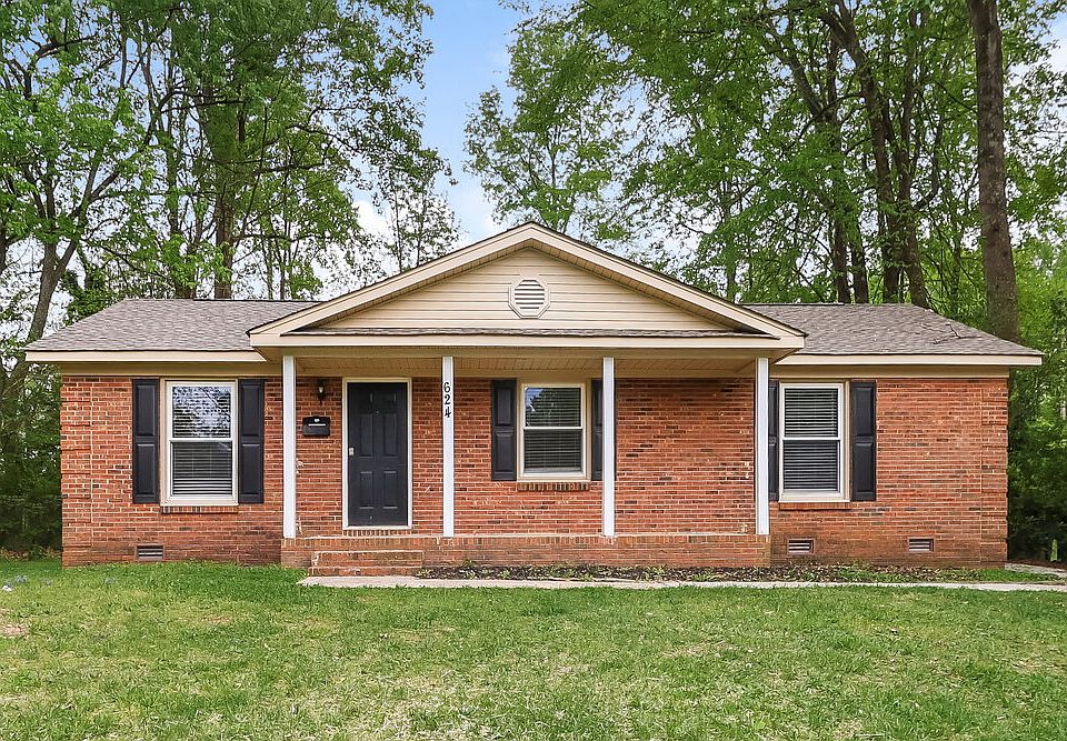 1st image of 624 Dobson Dr