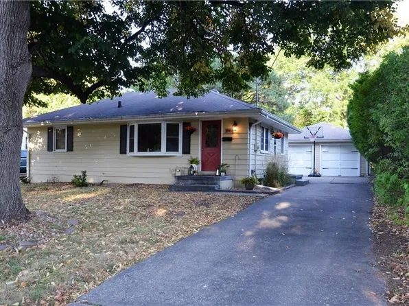 3901 SW 2nd St, Des Moines, IA 50315