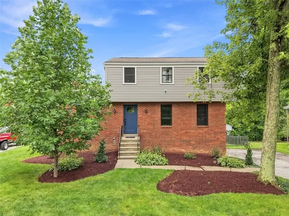 411 Laurel Dr, McMurray, PA 15317