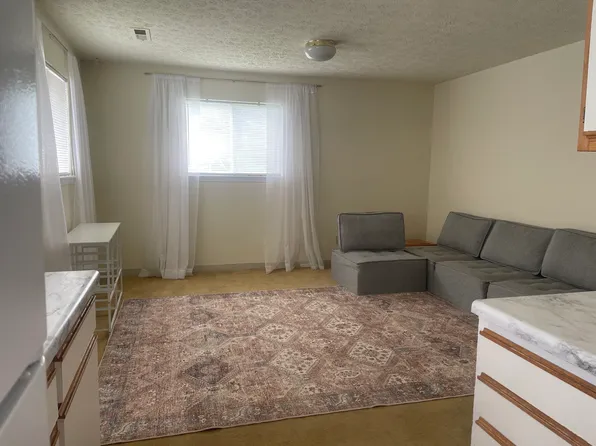 105 Wilson Ave #C, Blacksburg, VA 24060