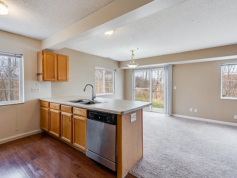 Deer Ridge Townhomes — Photo 2