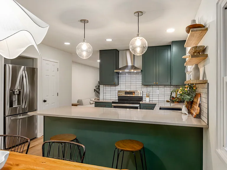 4725 NW Kahneeta Dr — Photo 9