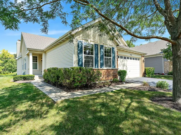 1946 Highbury Ln, Aurora, IL 60502