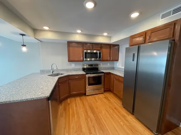 358 Hamilton St, Albany, NY 12210