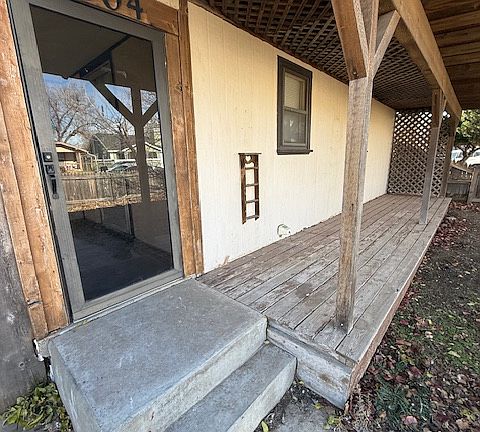 3rd image of 3804 SE 12th Ave