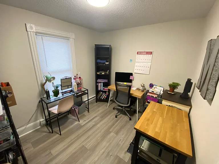 Bedroom #2 (Also Great for Home Office!)