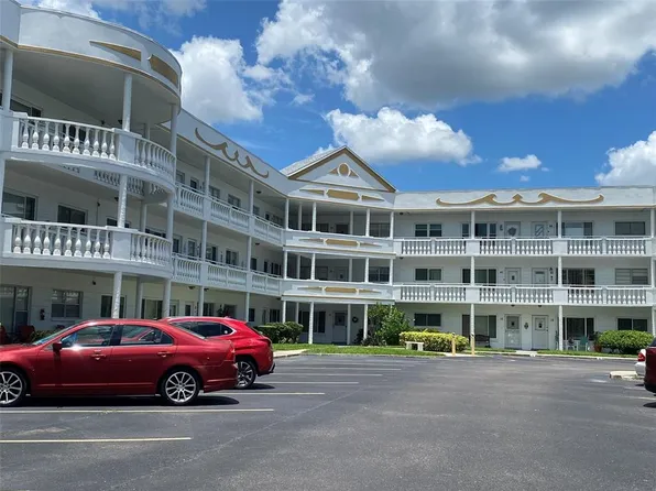 2428 Columbia Dr APT 14, Clearwater, FL 33763