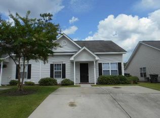 7357 Suncatcher Dr, Hanahan, SC 29410