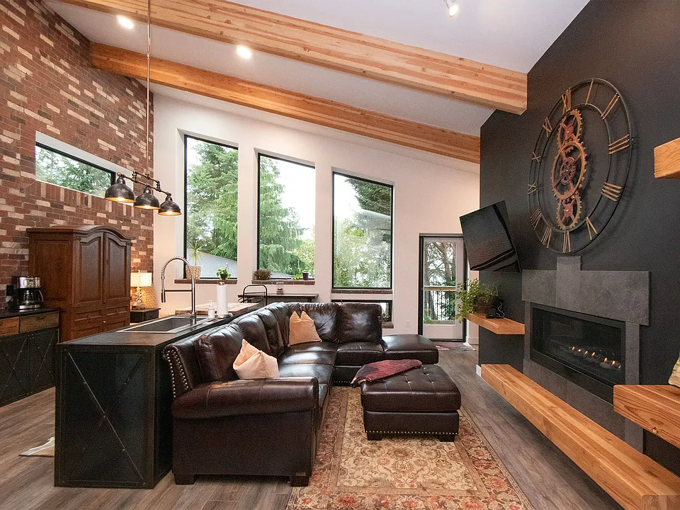 392 Buck Loop Rd