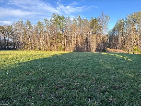 4th image of 5618 Farmstead Rd