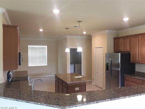 3rd image of 3696 Valle Santa Cir