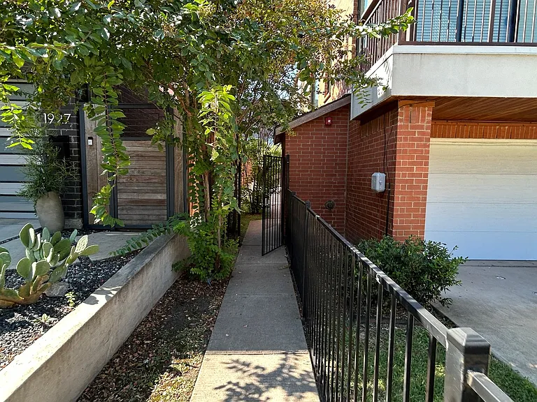 1931 N Prairie Ave #1 — Photo 25