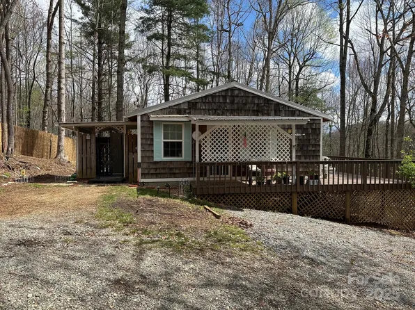 77 Pine Rd, Rosman, NC 28772