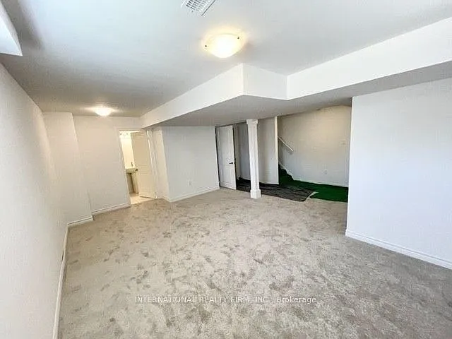 240 Ridley Cres — Photo 30