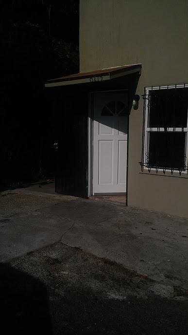 1st image of 9412 Parmelee Ave