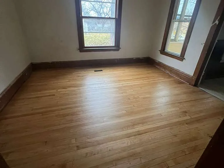 3003 Girard Ave N — Photo 3