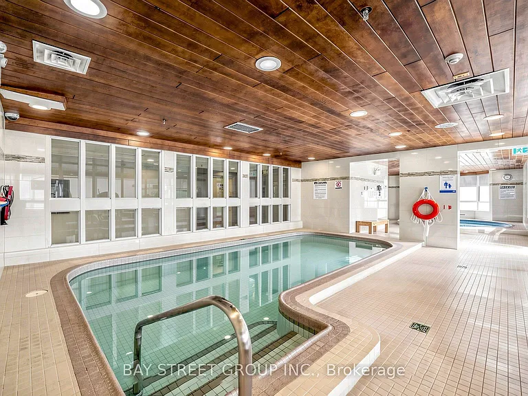 1001 Cedarglen Gate #Penthouse 720 — Photo 34