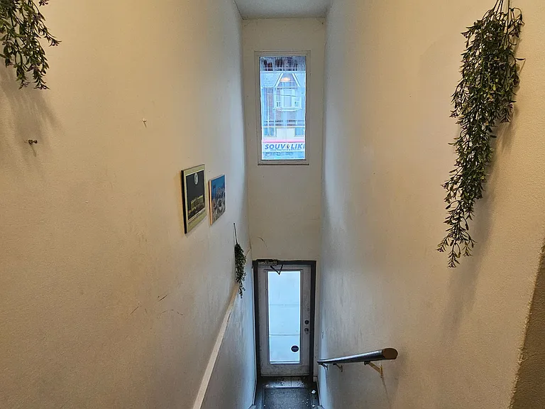 733 Pape Ave #A — Photo 29