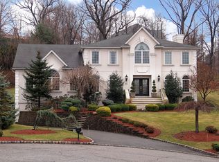21 Timber Rock Ct, Cedar Grove, NJ 07009