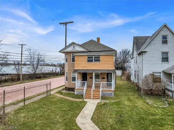 1476 W 107th St, Cleveland, OH 44102