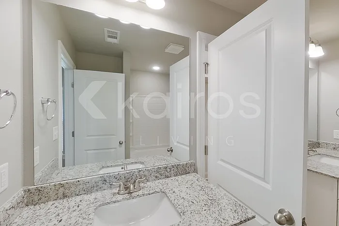 13772 Willowmore Dr — Photo 13