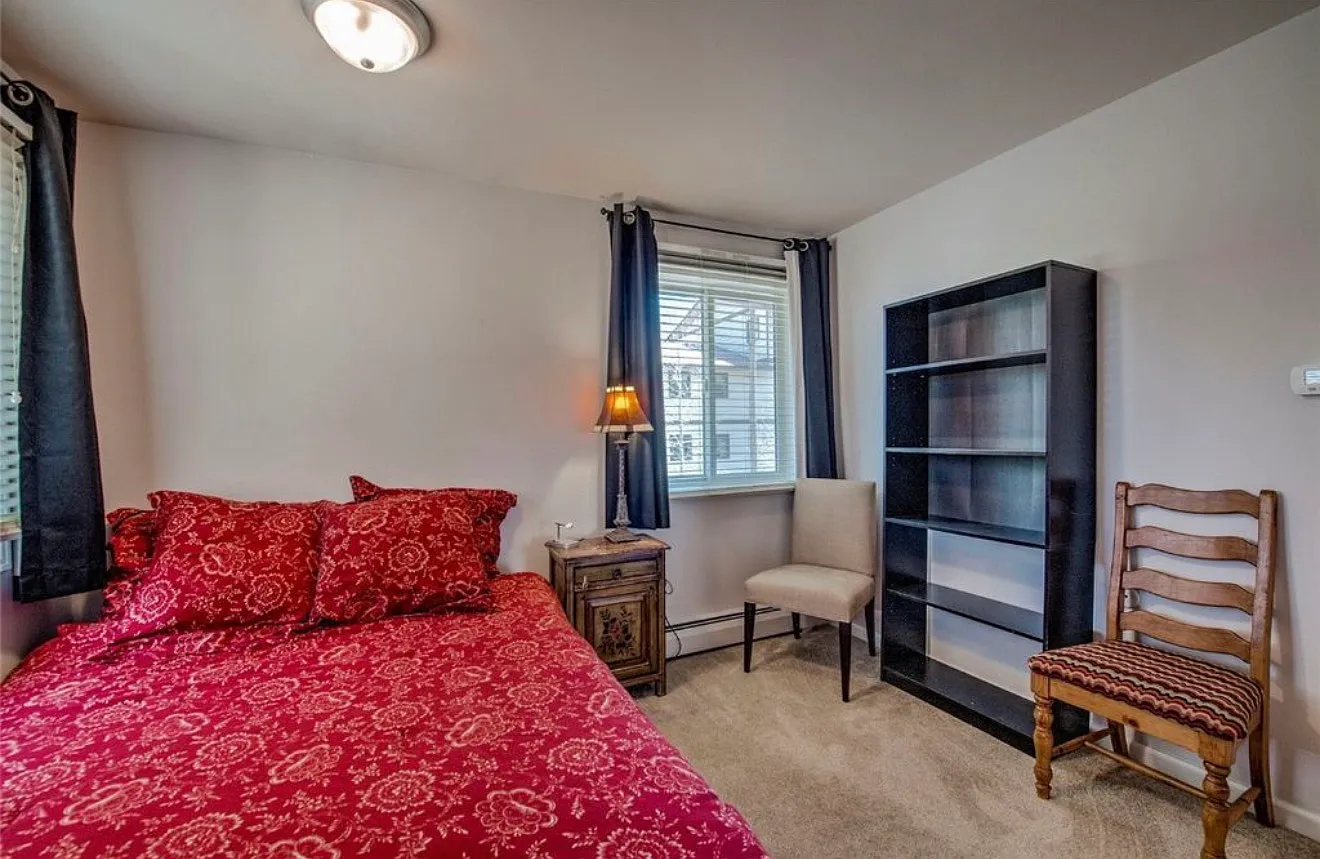 2 bed, 850 sqft, $2,500 — Photo 3