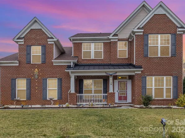 5828 Kelyn Hills Dr, Charlotte, NC 28278