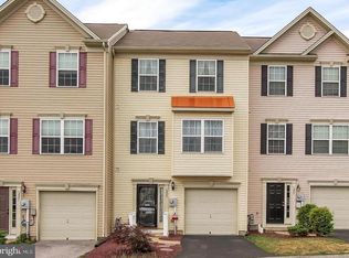 223 Country Ridge Dr, Red Lion, PA 17356