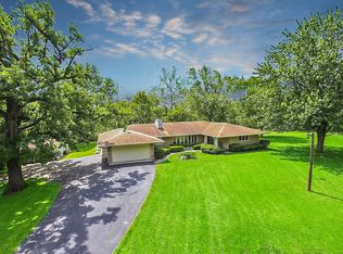 3241 E Burville Rd, Crete, IL 60417