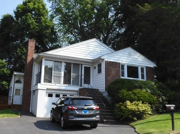 26 Mann St, Lawrence, MA 01841
