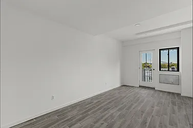 Rented by NY Space Finders Inc.