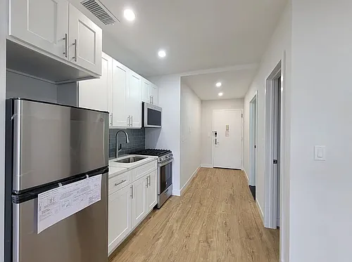 58-12 Queens Blvd Photo 1