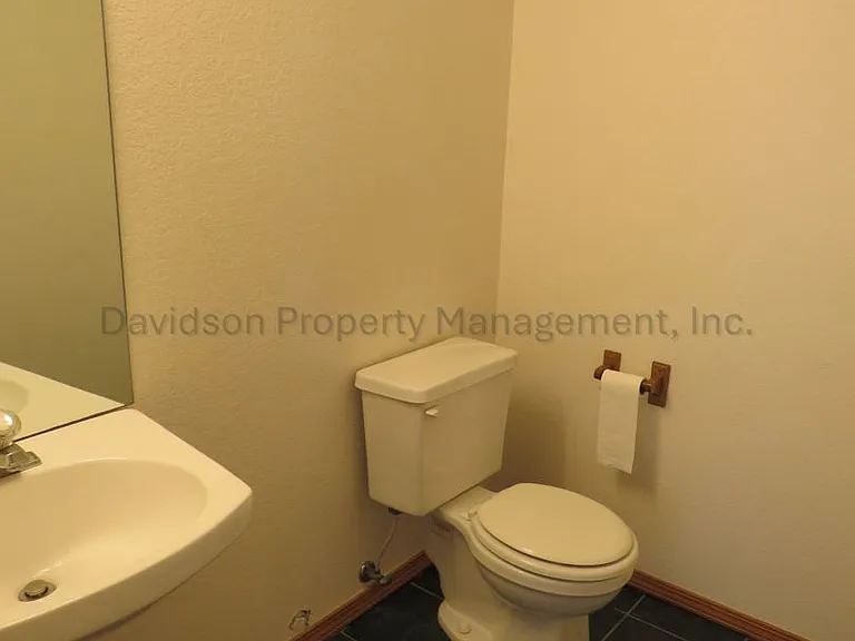 15485 Curwood Dr — Photo 18