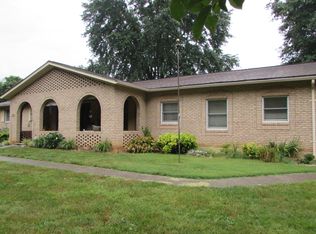 115 Maple Ln, Covington, VA 24426