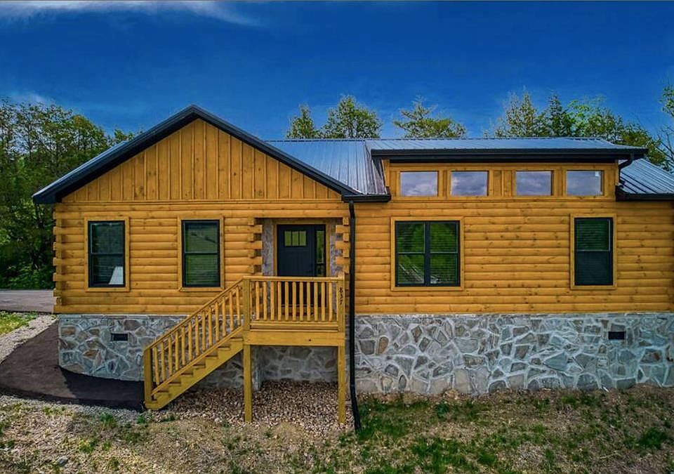 1st image of 837 Blue Herring Way