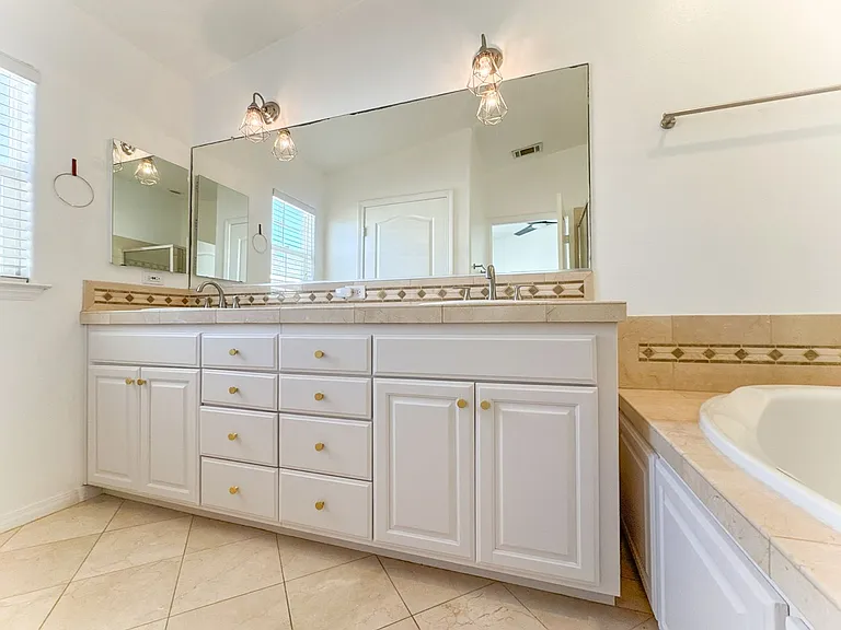 5720 S Glennie Ln #B — Photo 27