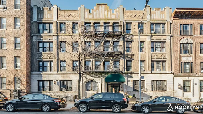 Rented by Nooklyn NYC LLC | media 42