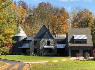 600 Cantitoe St, Bedford, NY 10506