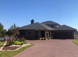 880 Castleberry Ct, Vass, NC 28394