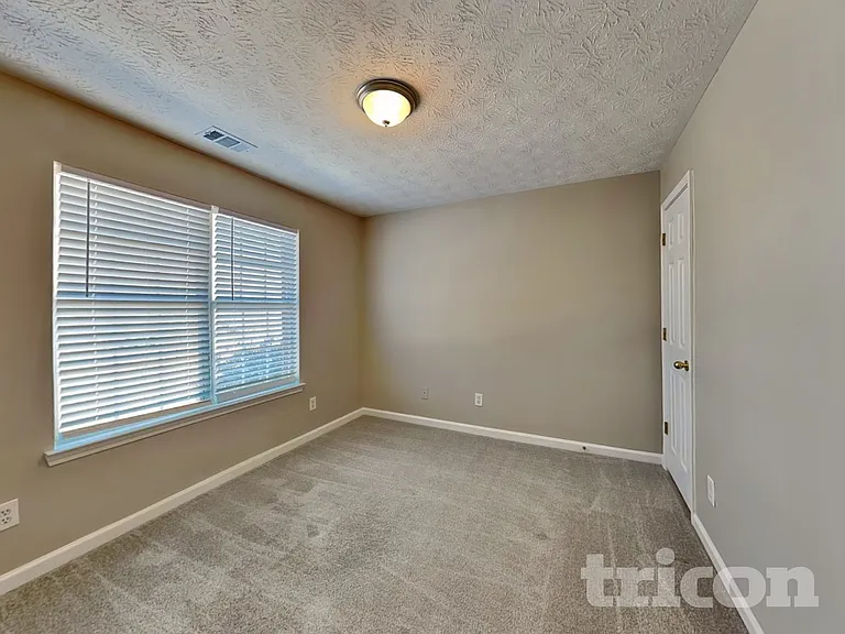 1120 Patton Way — Photo 11