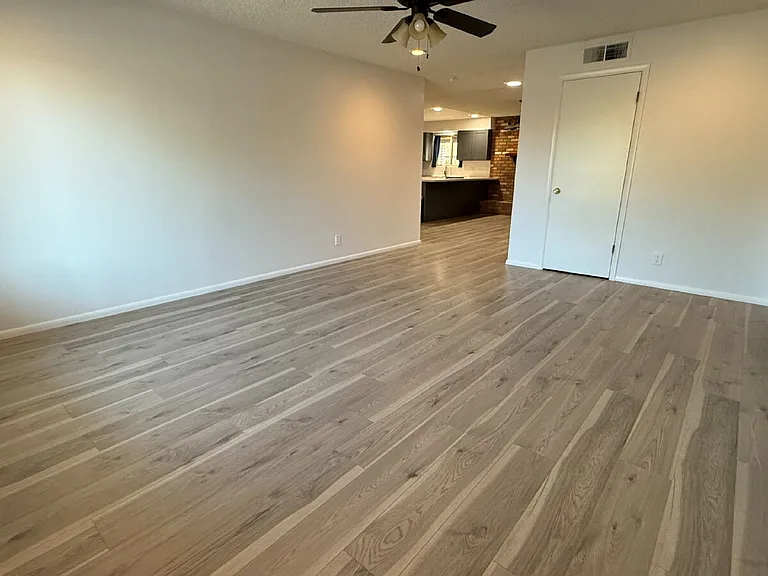 3707 W Alice Ave — Photo 5