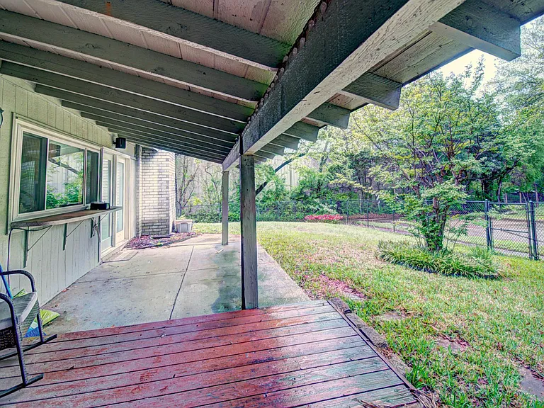 3201 Christie Cir — Photo 29