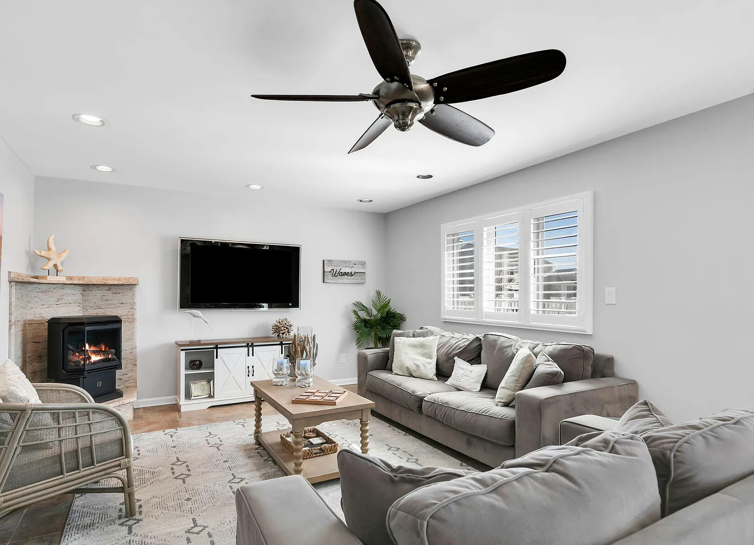 327 Tide Pond Rd — Photo 4