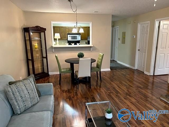 1st image of 4903 Seven Pine Cir